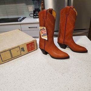 Tony Lama Boots  Size 5 D Handcrafted Cowboy & Western Boots New